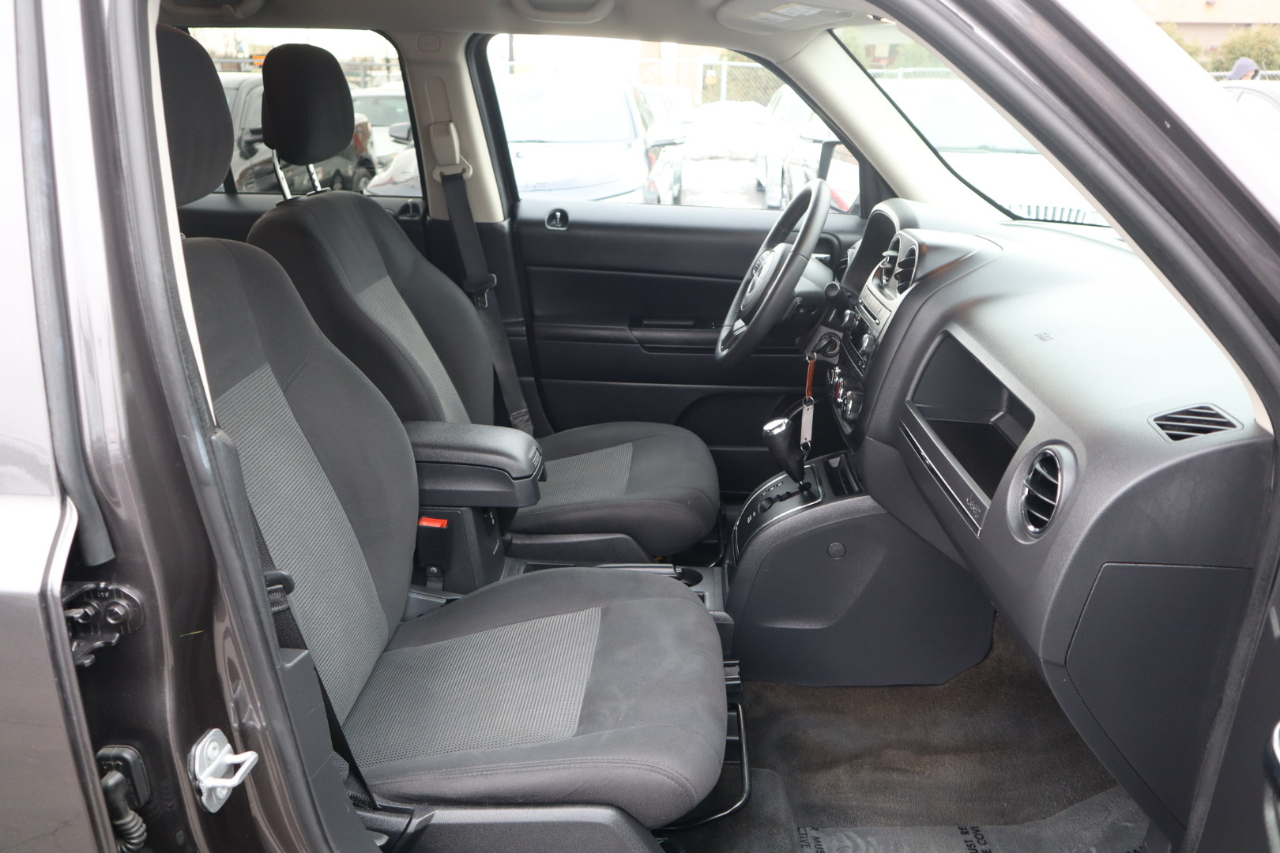 Jeep Patriot Latitude 2WD 2016