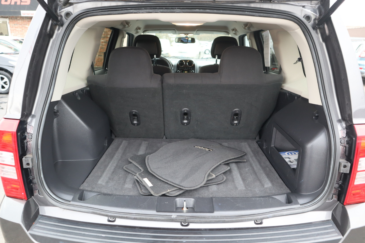 Jeep Patriot Latitude 2WD 2016