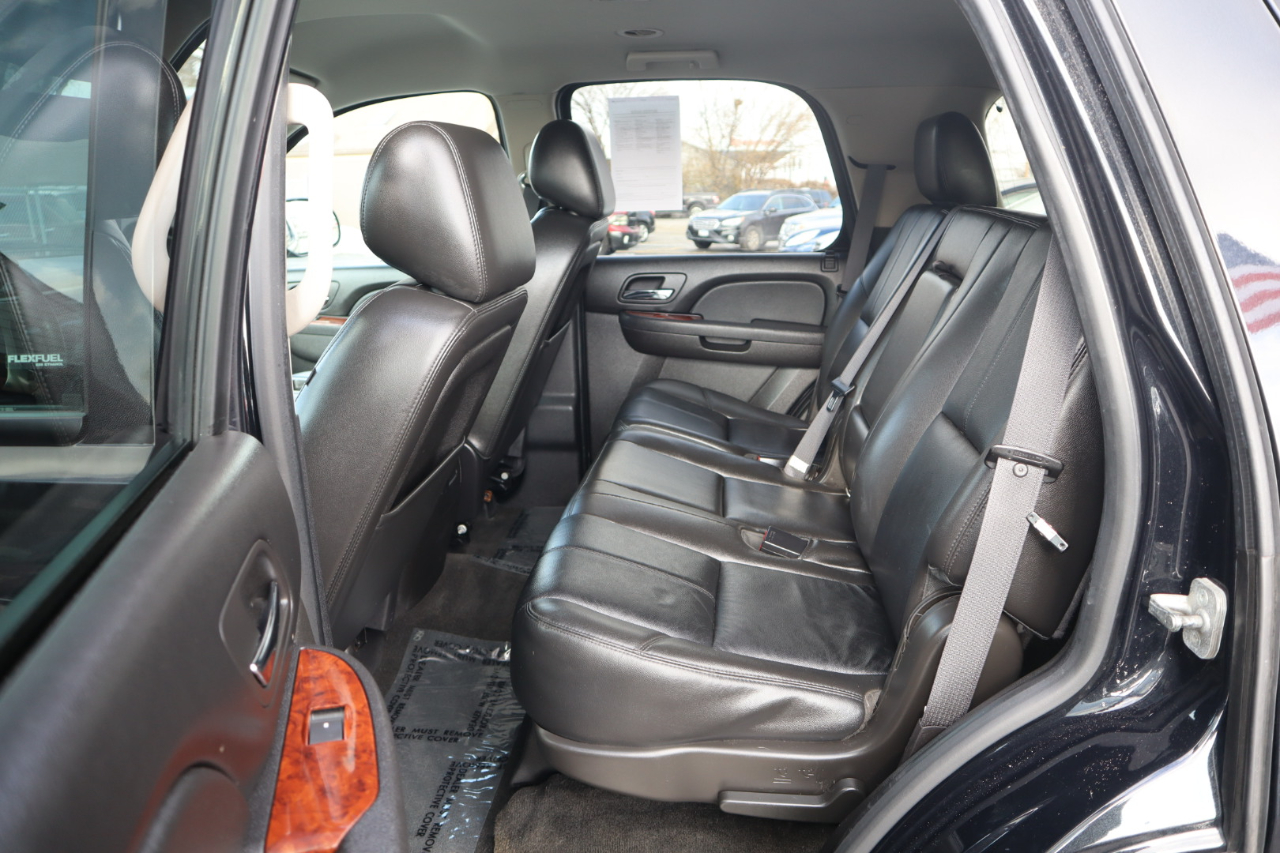 GMC Yukon SLT 4WD 2013