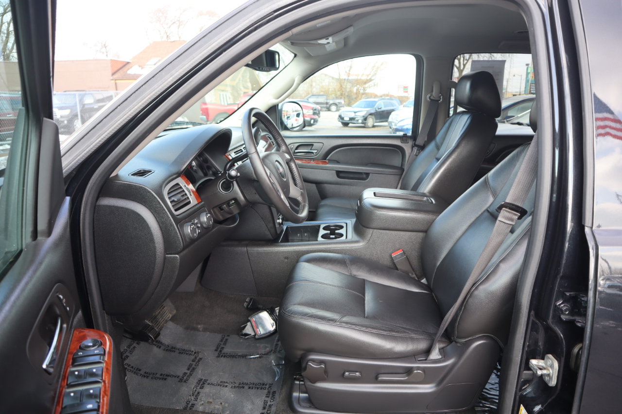 GMC Yukon SLT 4WD 2013