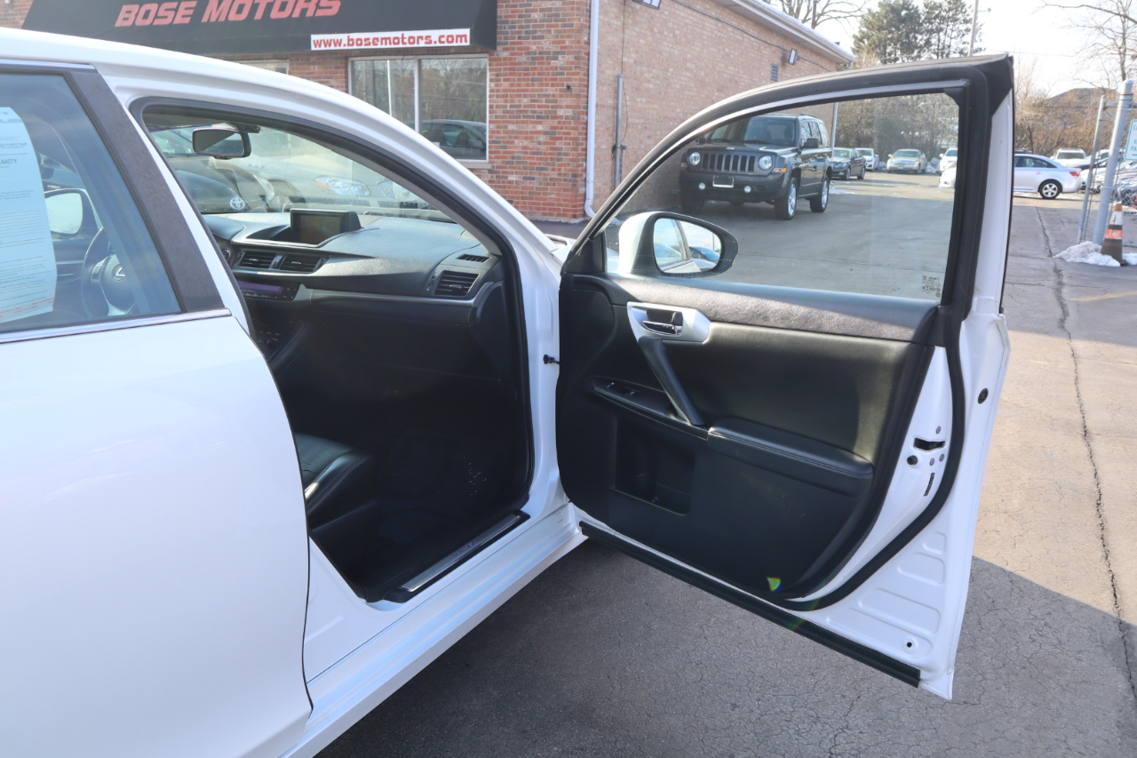 Lexus CT 200h F SPORT 2012