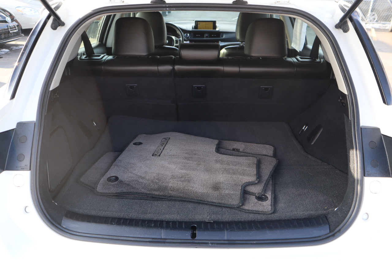 Lexus CT 200h F SPORT 2012