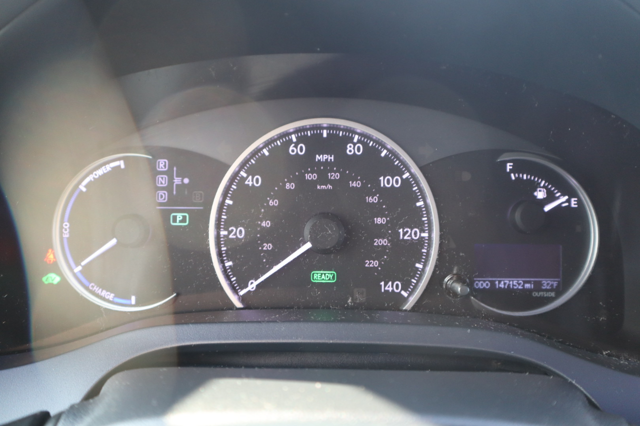 Lexus CT 200h F SPORT 2012