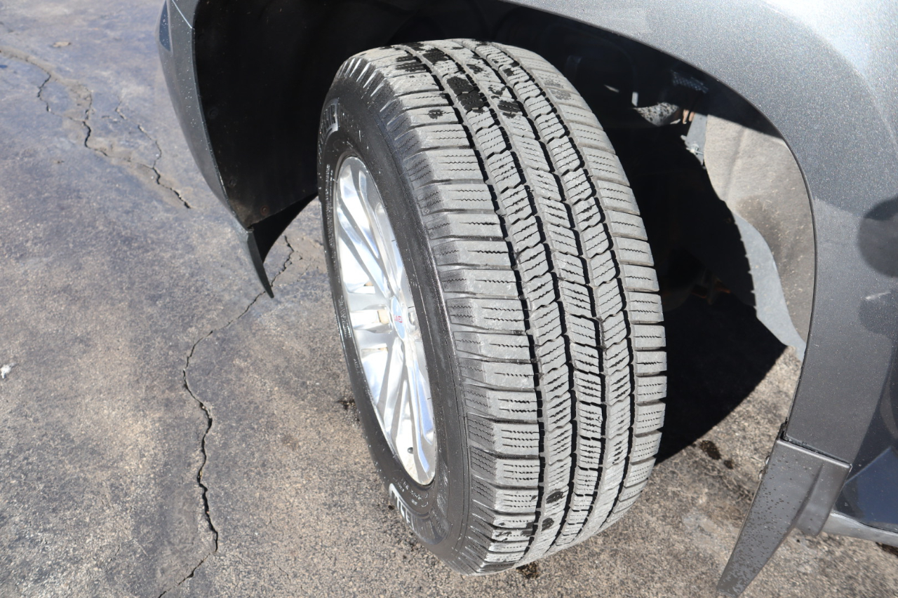 GMC Canyon SLT Crew Cab 4WD Short Box 2016