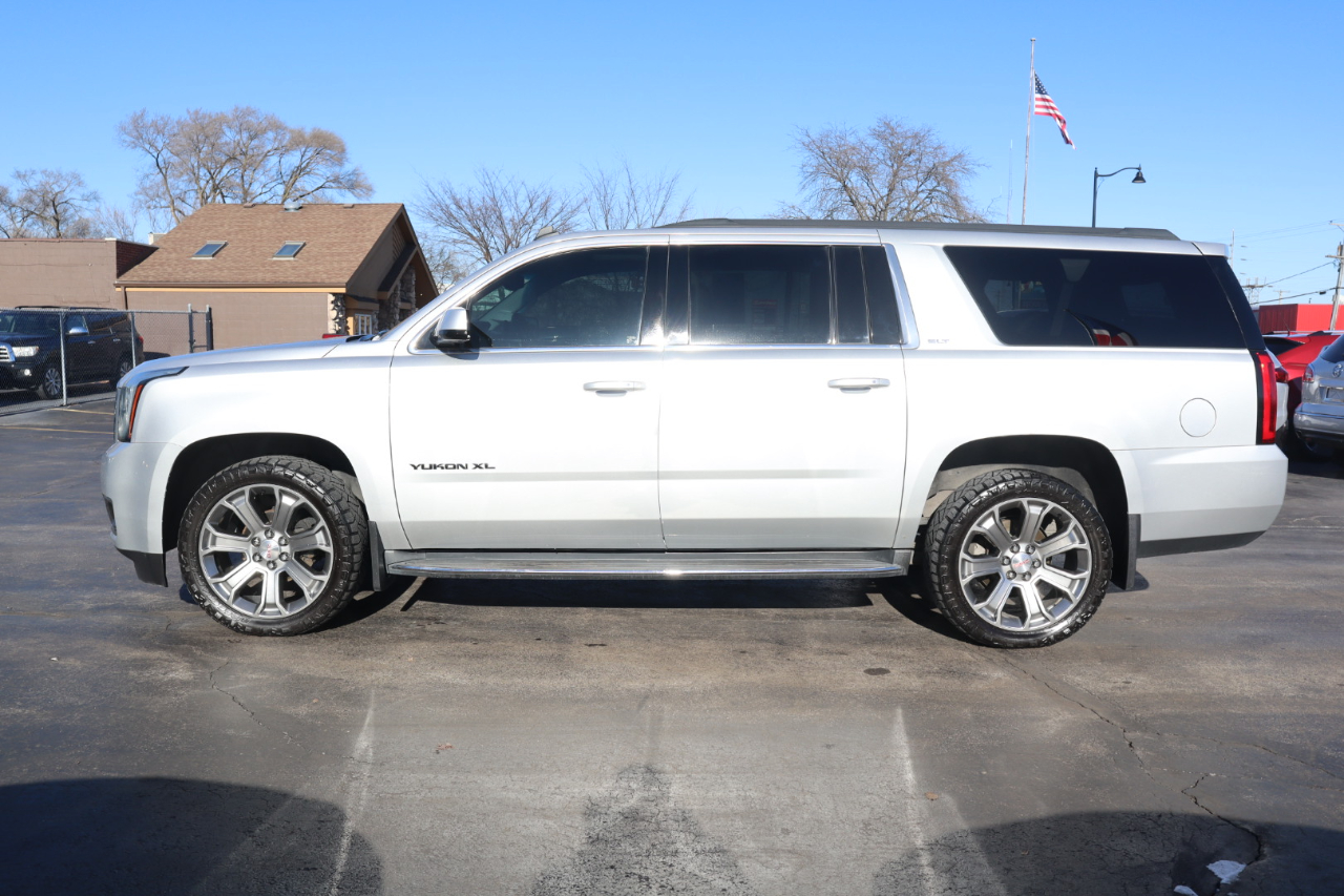 GMC Yukon XL SLT 1/2 Ton 4WD 2015