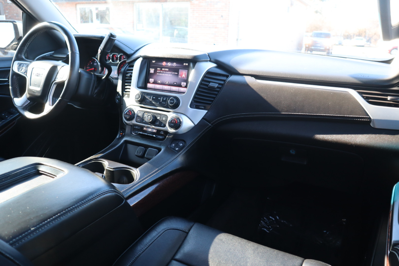 GMC Yukon XL SLT 1/2 Ton 4WD 2015