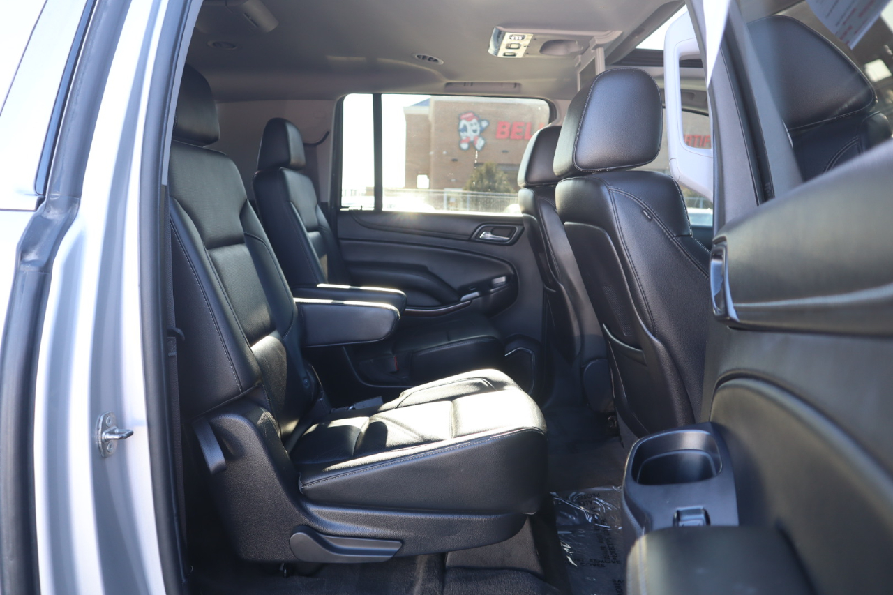 GMC Yukon XL SLT 1/2 Ton 4WD 2015