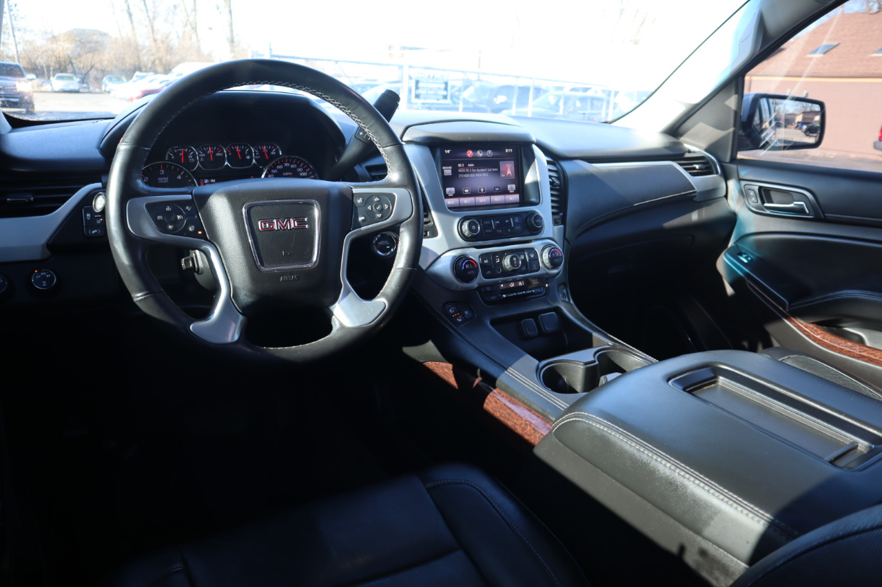 GMC Yukon XL SLT 1/2 Ton 4WD 2015