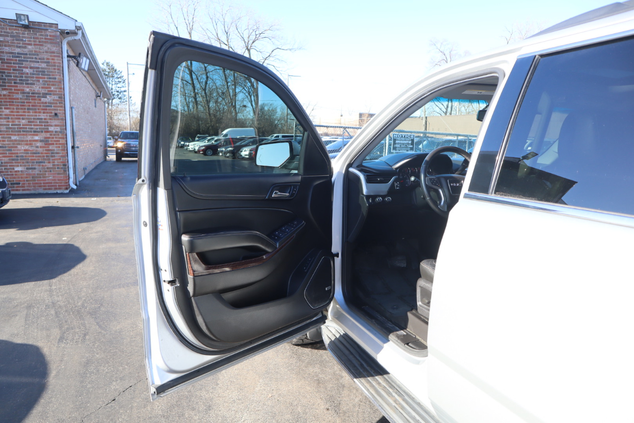 GMC Yukon XL SLT 1/2 Ton 4WD 2015