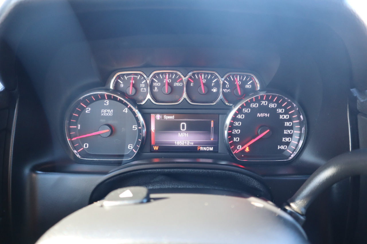 GMC Yukon XL SLT 1/2 Ton 4WD 2015