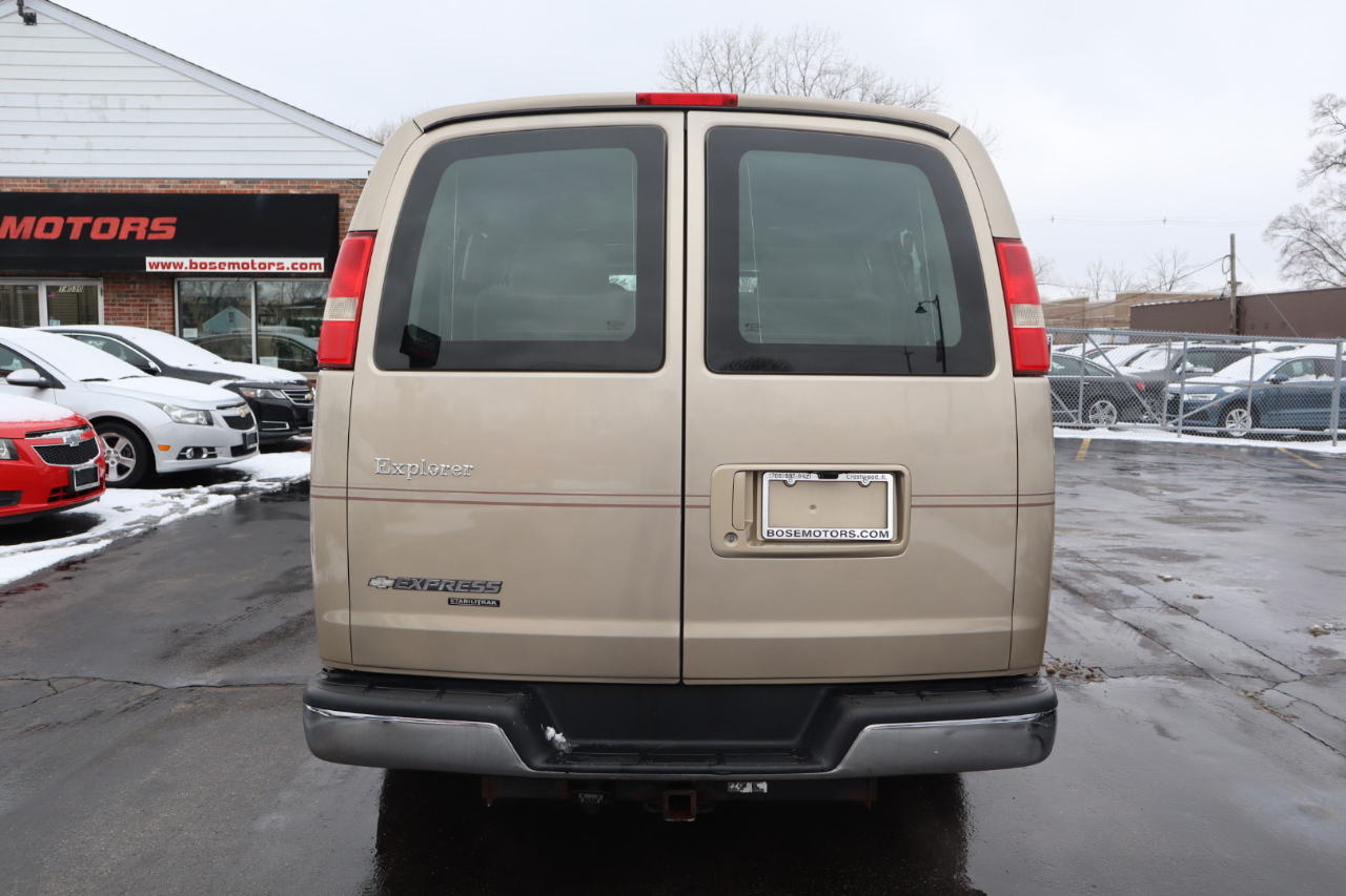 Chevrolet Express 1500 Cargo 2012