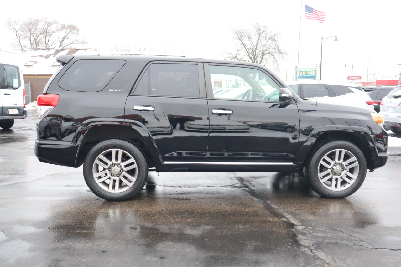 Toyota 4Runner SR5 4WD 2011
