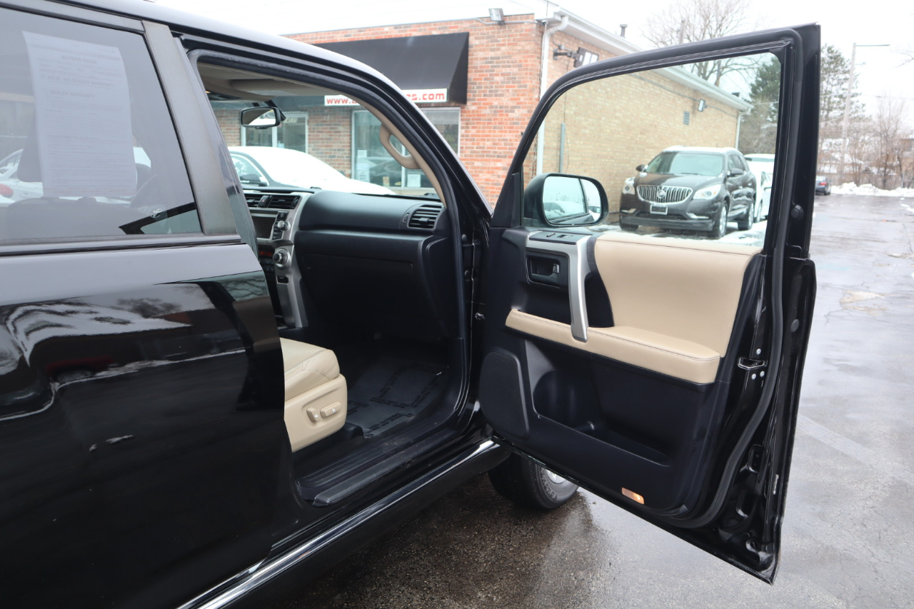 Toyota 4Runner SR5 4WD 2011