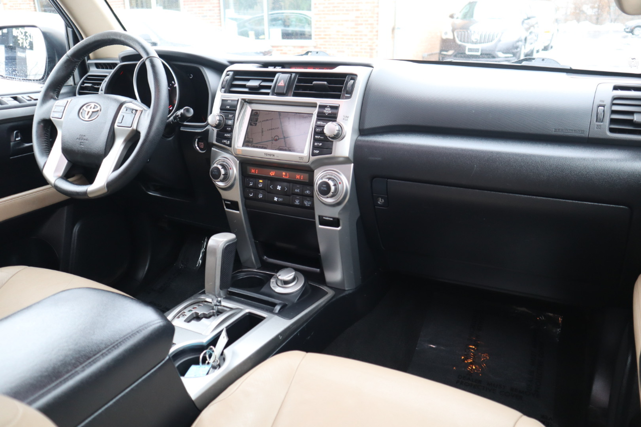 Toyota 4Runner SR5 4WD 2011