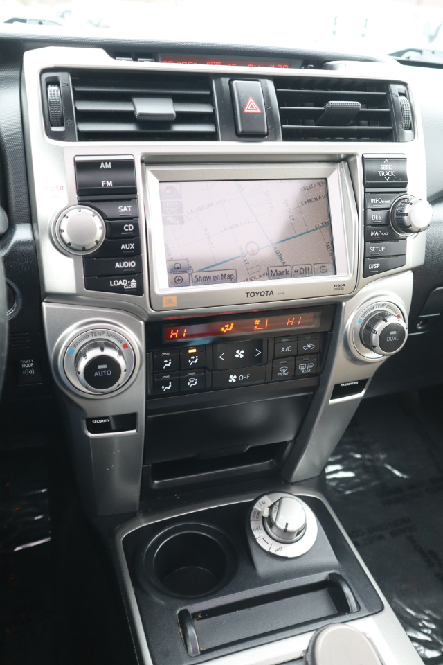 Toyota 4Runner SR5 4WD 2011