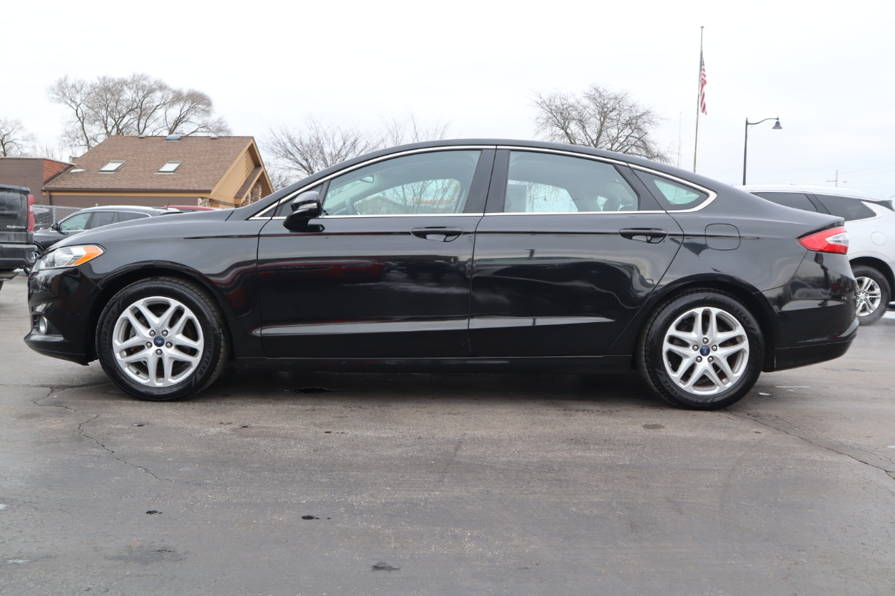 Ford Fusion SE 2015