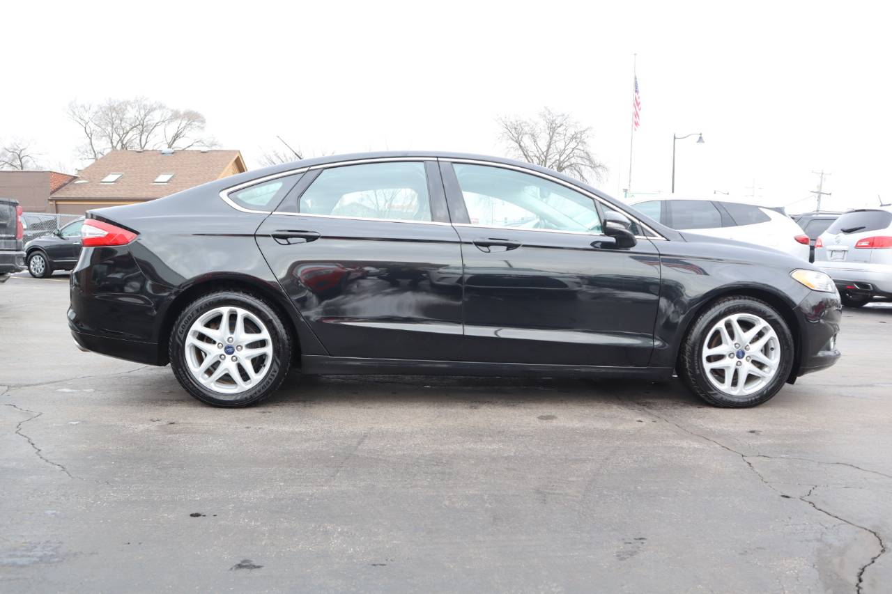 Ford Fusion SE 2015