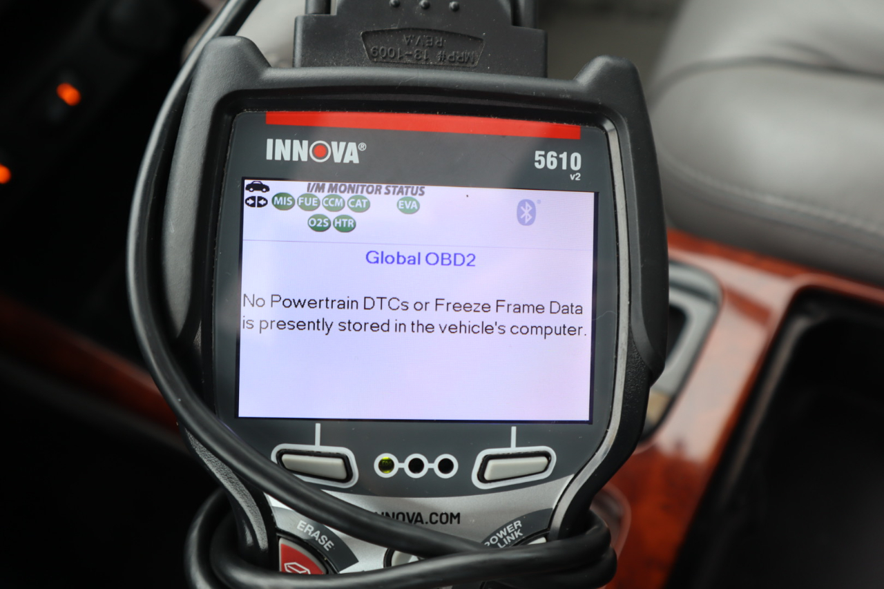 Toyota Camry XLE V6 2004