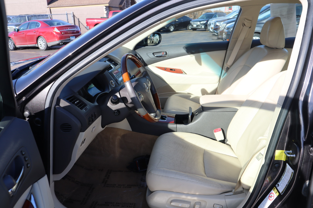 Lexus ES 350 Sedan 2012