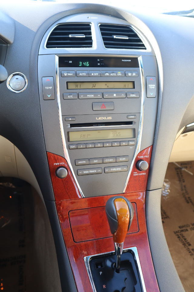 Lexus ES 350 Sedan 2012