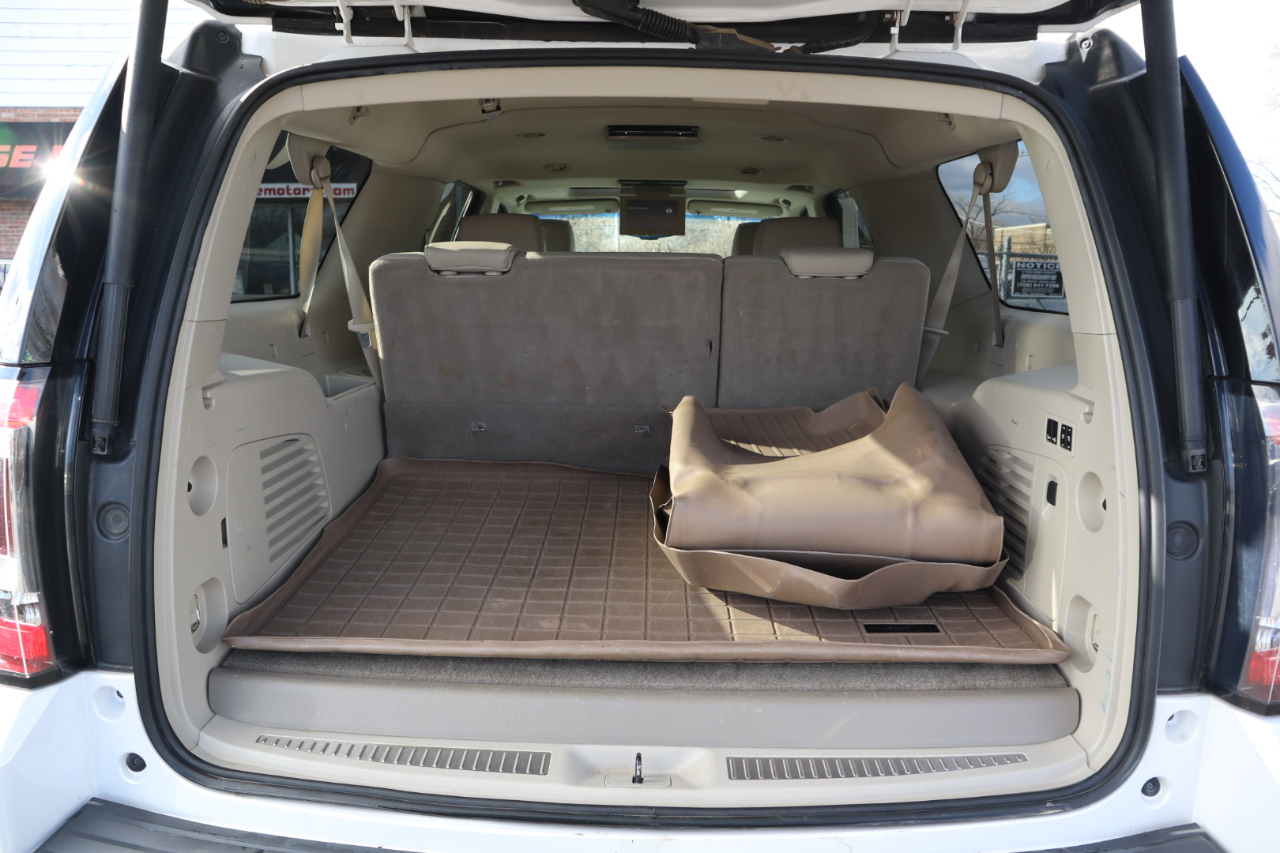 GMC Yukon XL Denali 4WD 2016