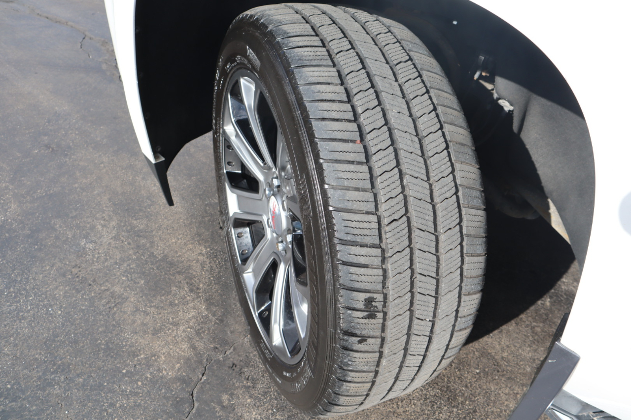 GMC Yukon XL Denali 4WD 2016