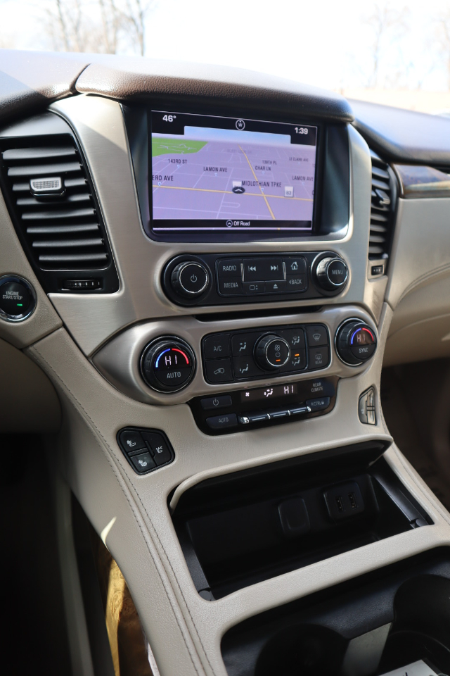 GMC Yukon XL Denali 4WD 2016