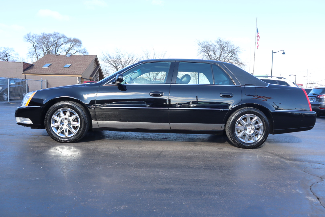 Cadillac DTS Premium w/ Navi 2010