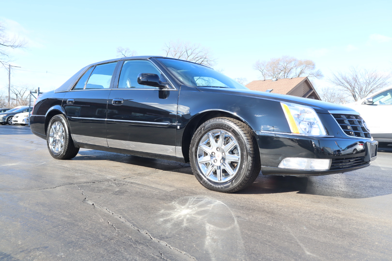 Cadillac DTS Premium w/ Navi 2010