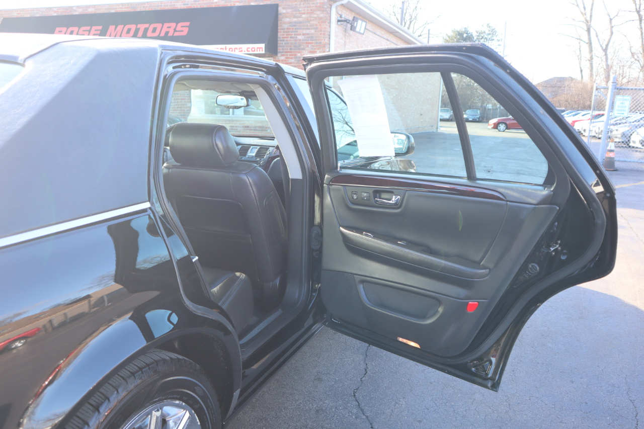 Cadillac DTS Premium w/ Navi 2010