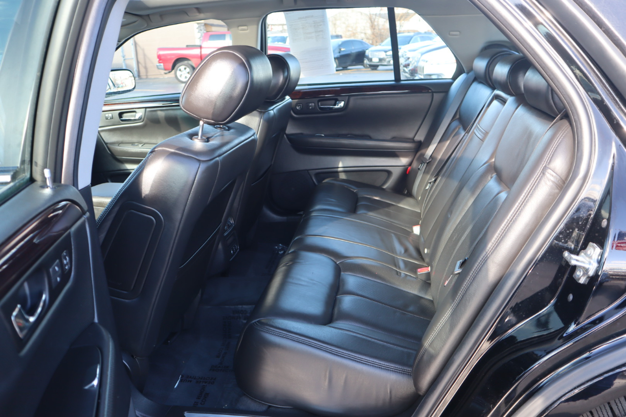 Cadillac DTS Premium w/ Navi 2010