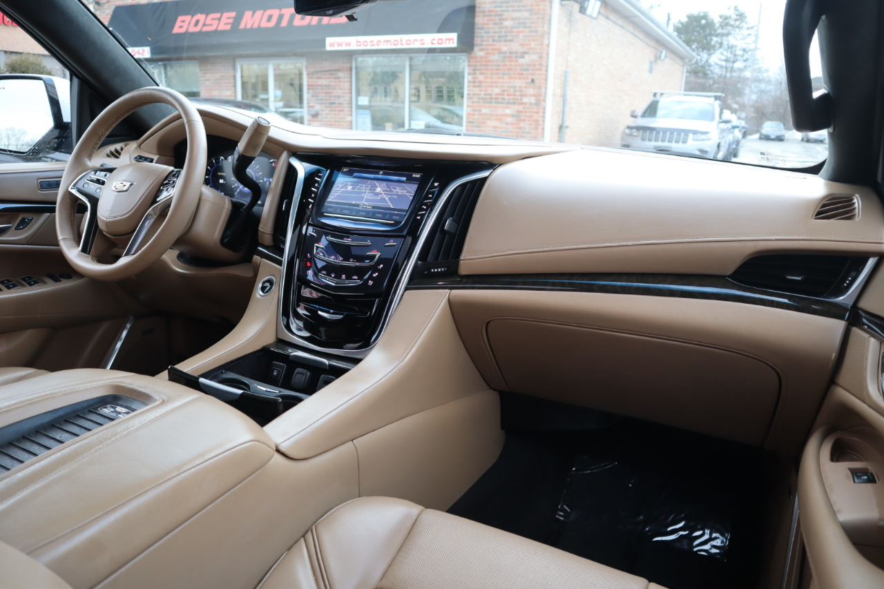 Cadillac Escalade ESV Platinum 4WD 2019