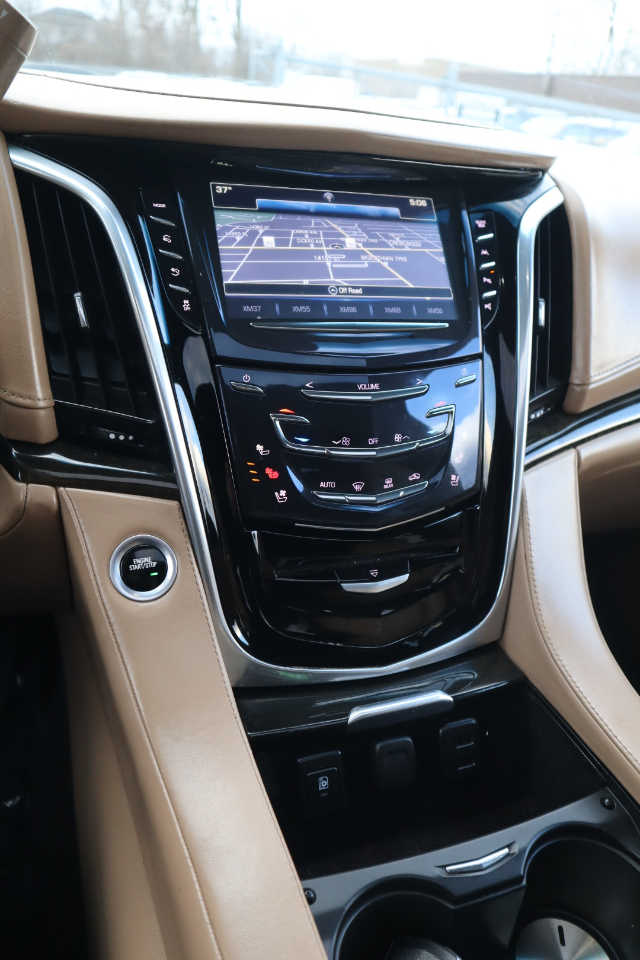 Cadillac Escalade ESV Platinum 4WD 2019