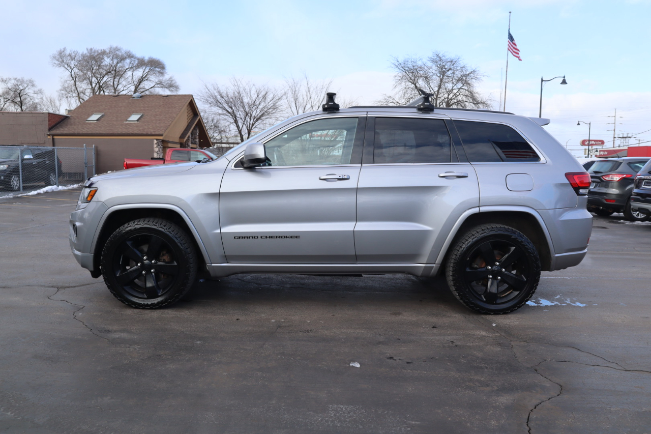 Jeep Grand Cherokee Laredo 4WD 2015
