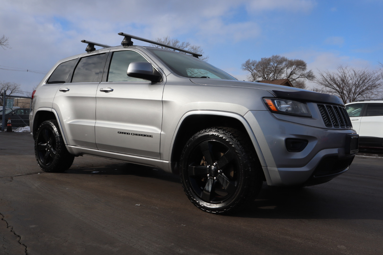 Jeep Grand Cherokee Laredo 4WD 2015