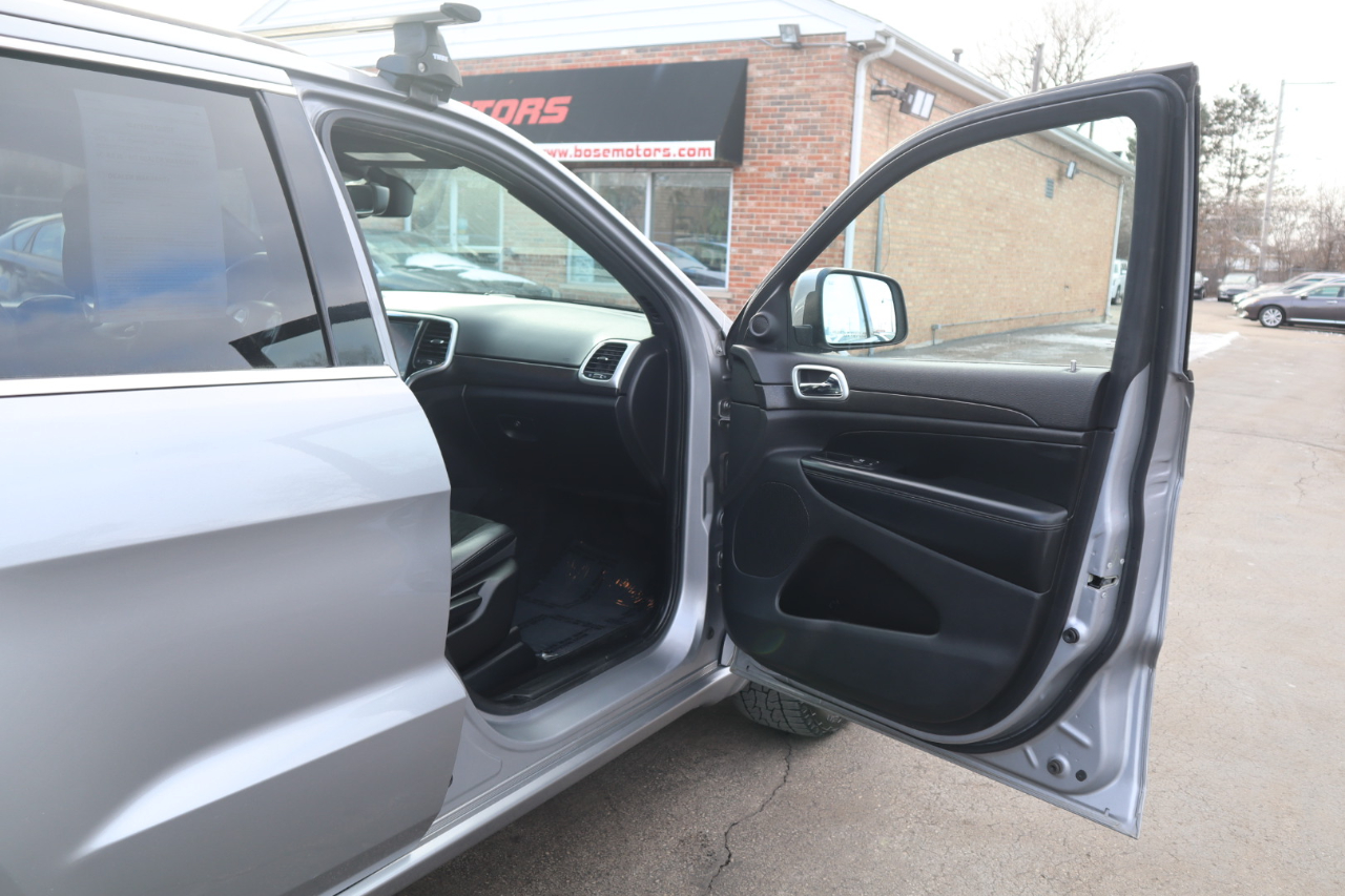 Jeep Grand Cherokee Laredo 4WD 2015