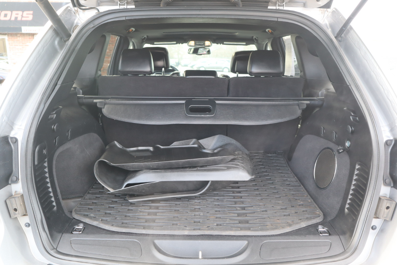 Jeep Grand Cherokee Laredo 4WD 2015