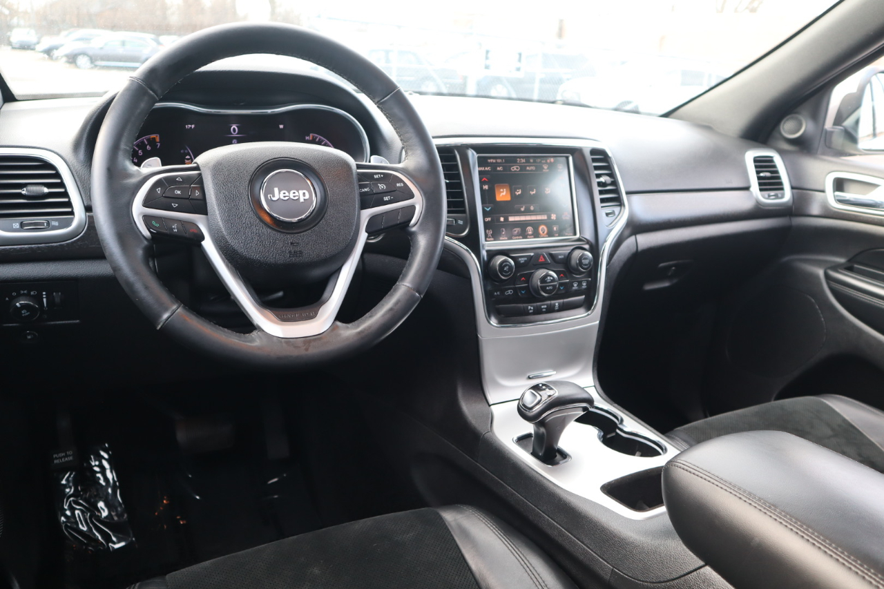 Jeep Grand Cherokee Laredo 4WD 2015