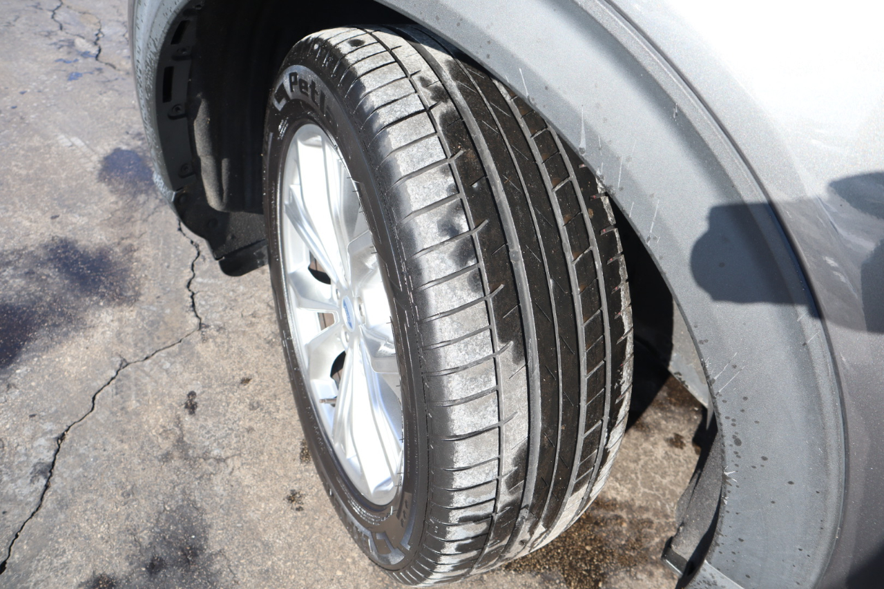 Ford Explorer XLT 2021