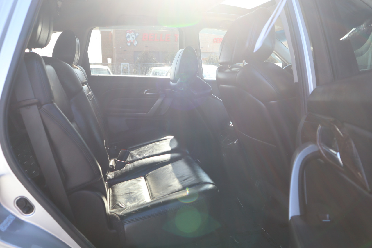 Acura MDX 6-Spd AT w/Tech Package 2011