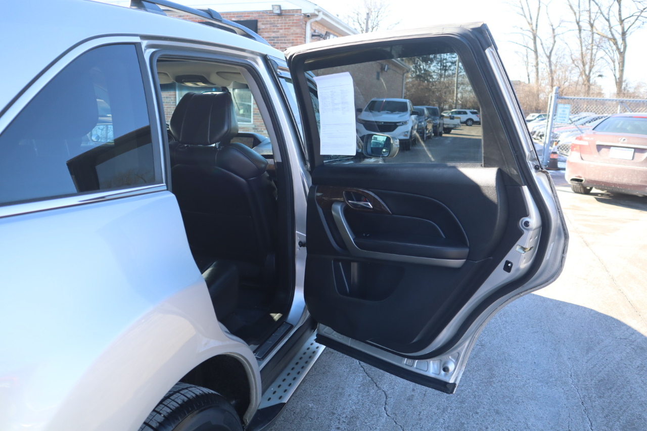 Acura MDX 6-Spd AT w/Tech Package 2011