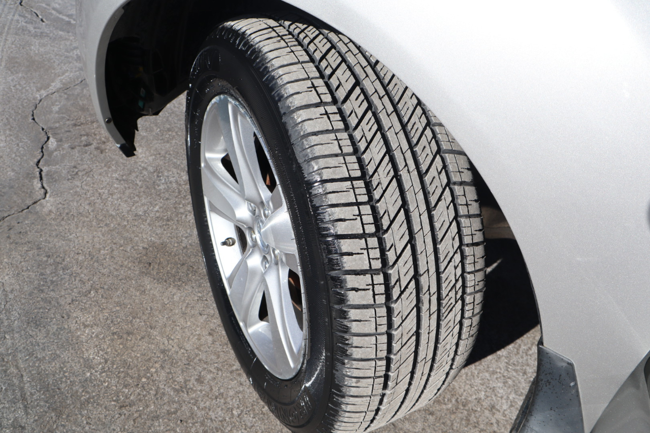 Acura MDX 6-Spd AT w/Tech Package 2011