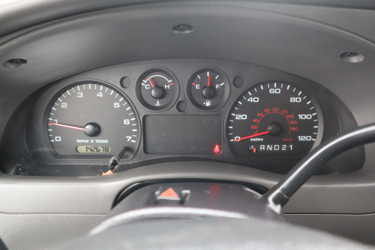 Ford Ranger XLT SuperCab 4-Door 4WD 2011