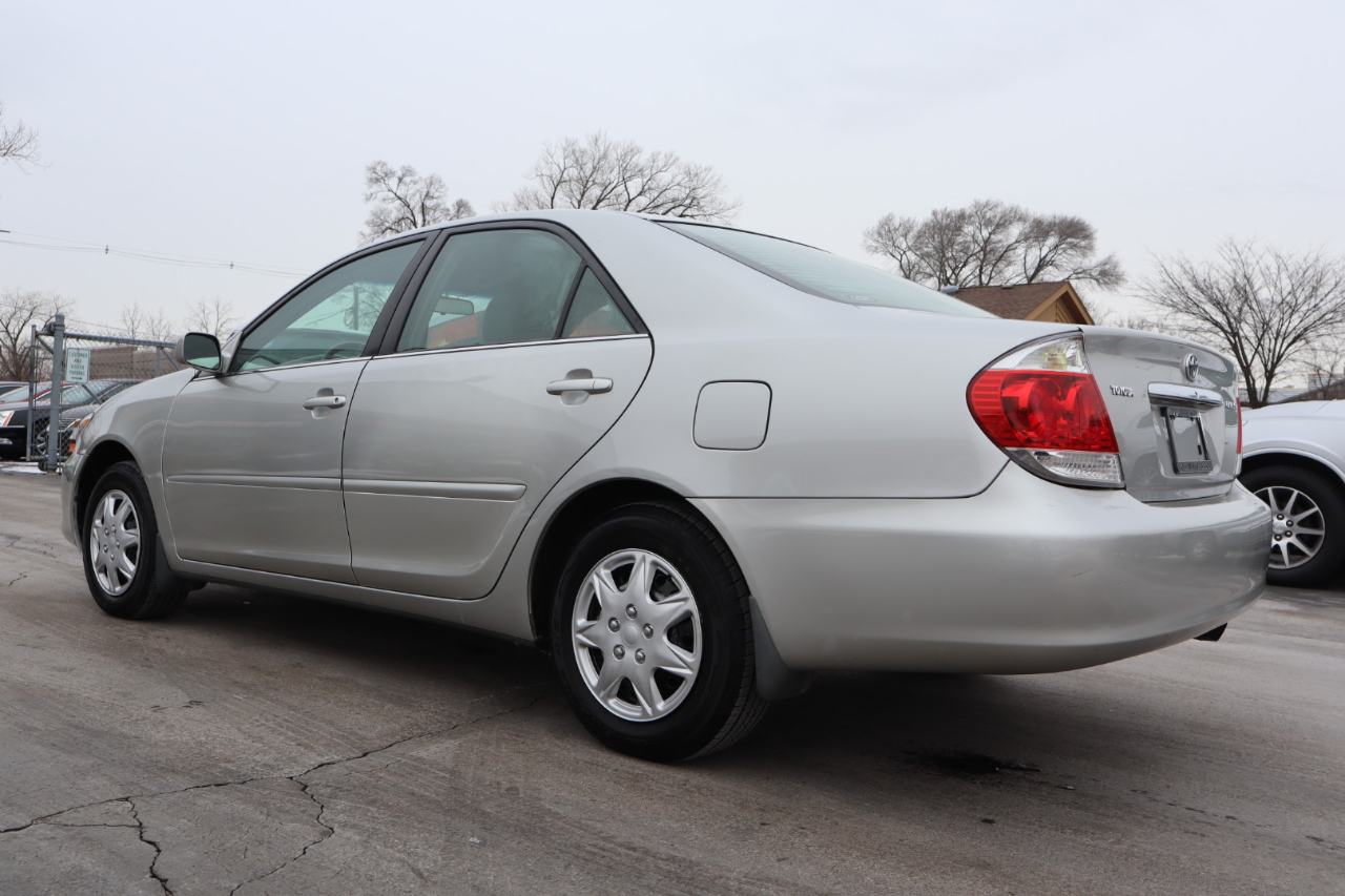 Toyota Camry LE 2006