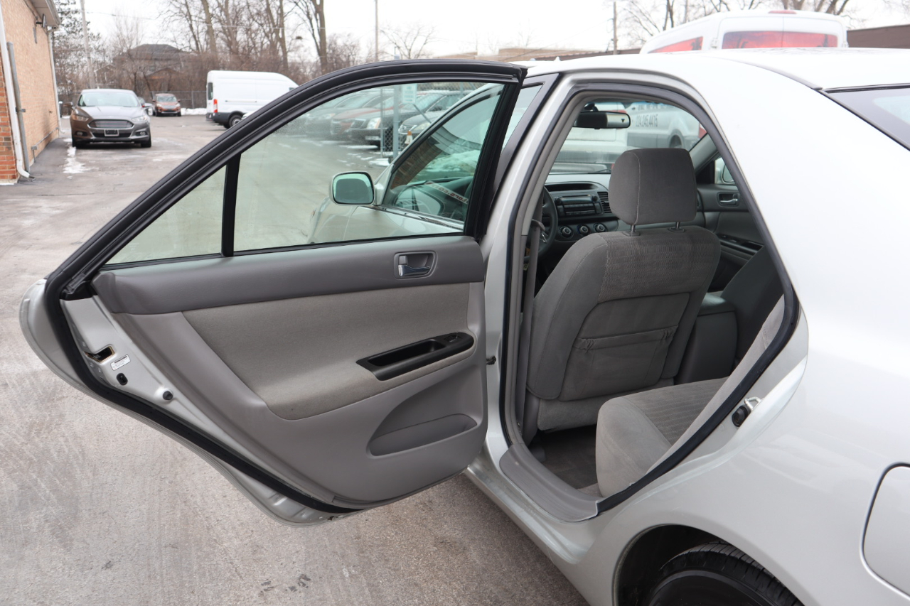 Toyota Camry LE 2006