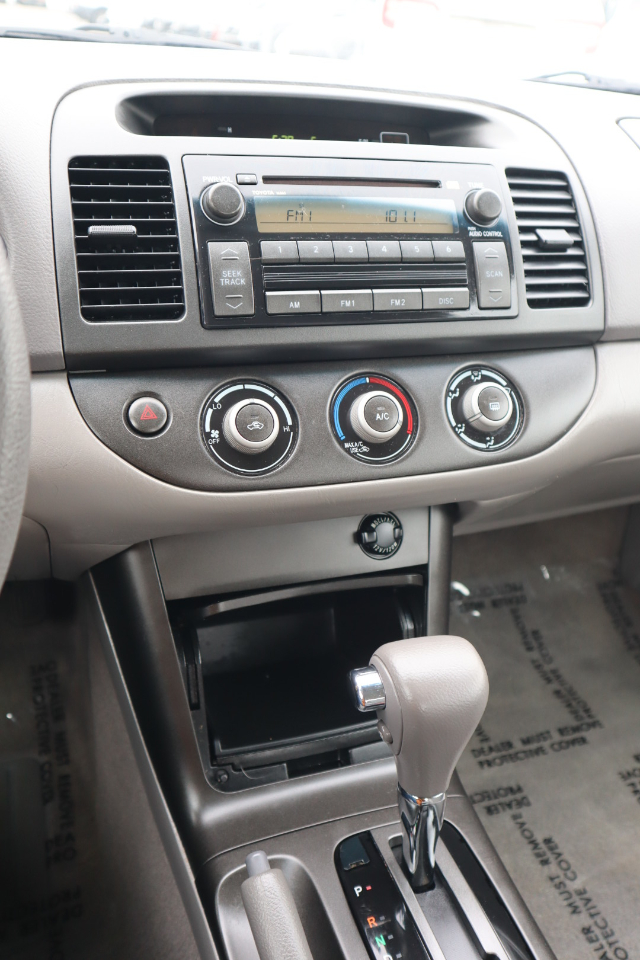 Toyota Camry LE 2006