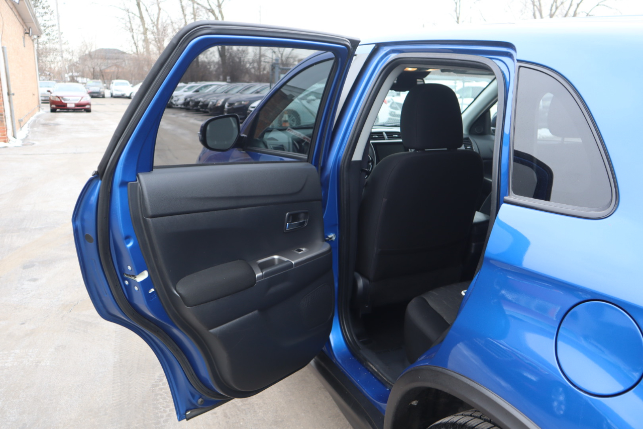 Mitsubishi Outlander Sport 2.0 ES 4WD CVT 2020