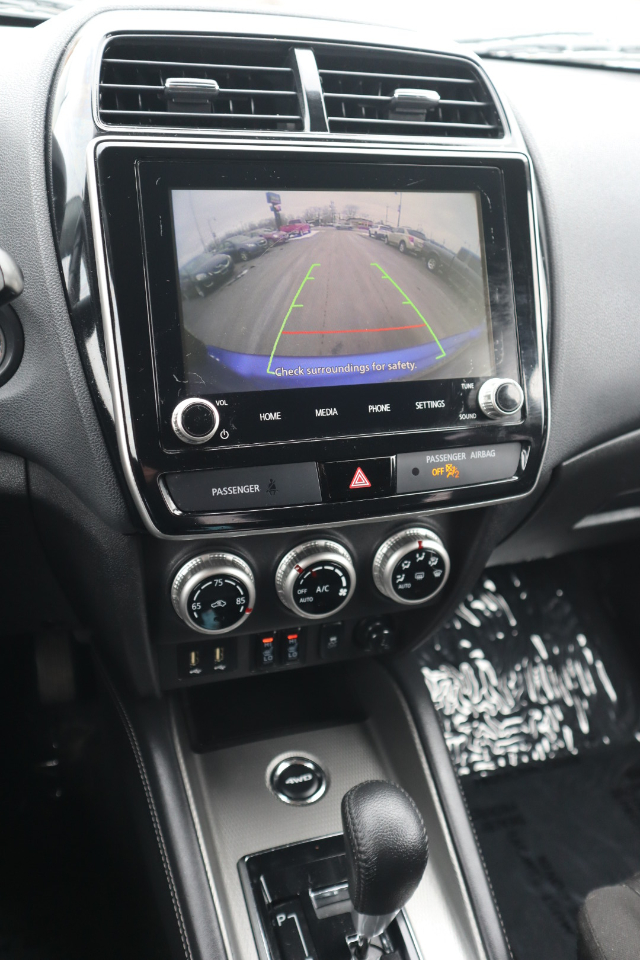 Mitsubishi Outlander Sport 2.0 ES 4WD CVT 2020