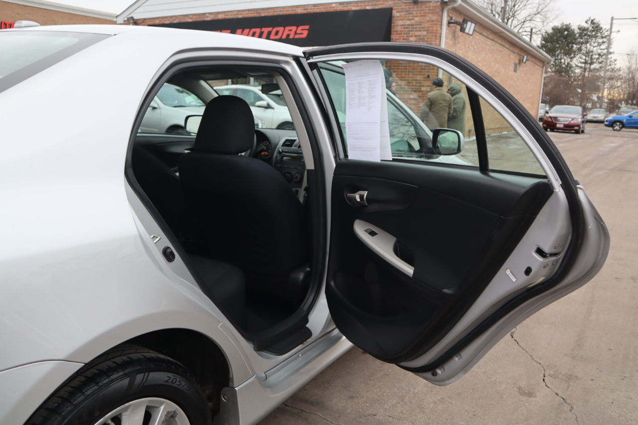 Toyota Corolla S 2010