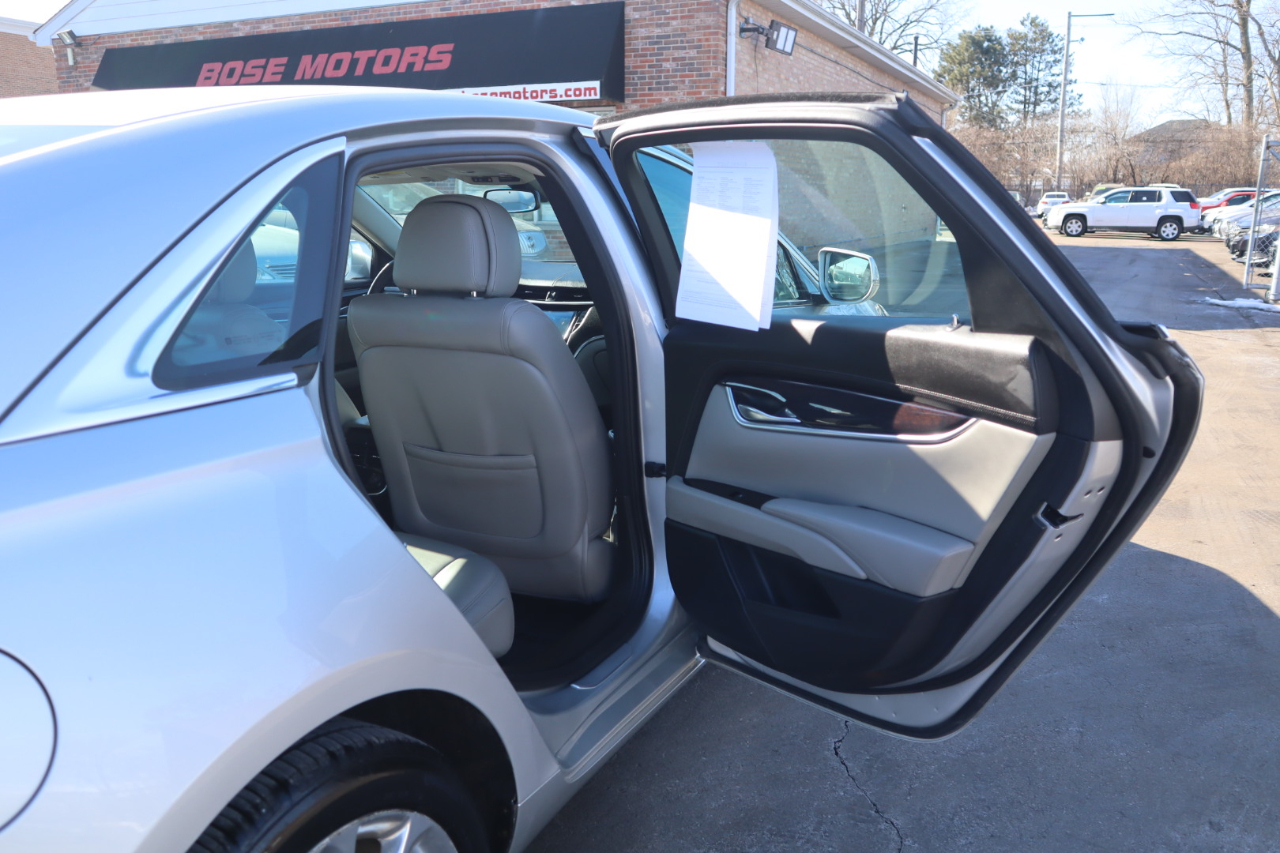 Cadillac XTS Luxury 2013